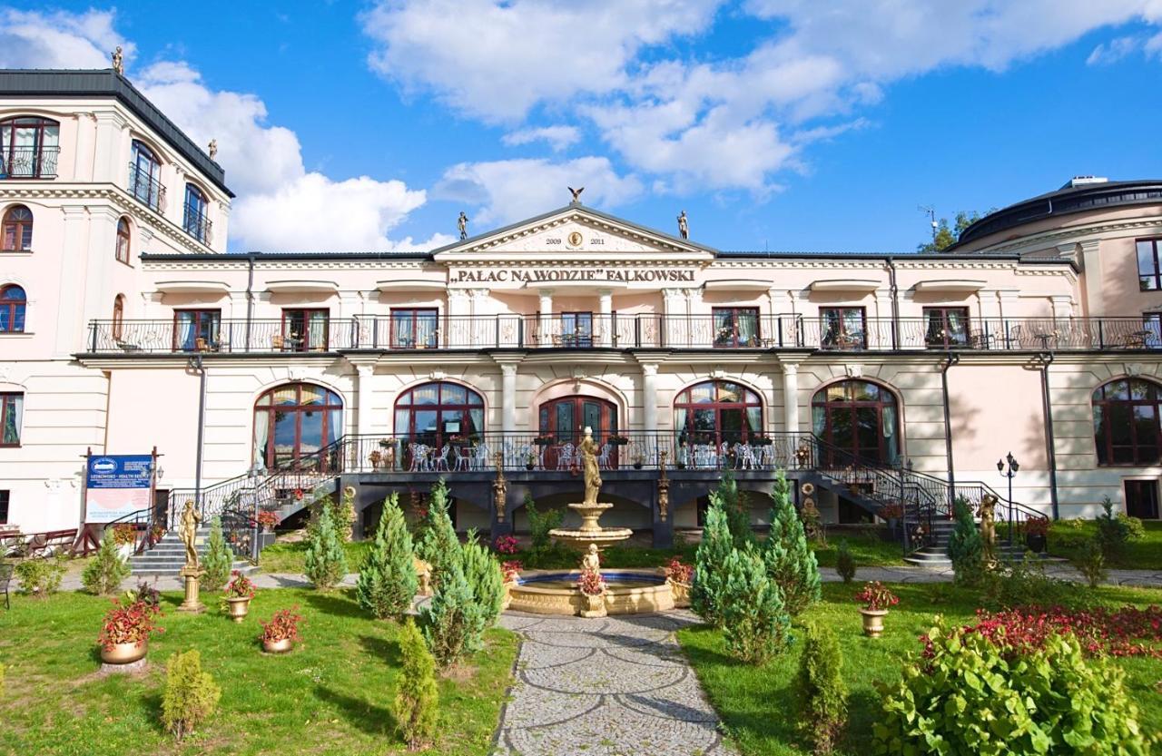 Uzdrowisko Sanatorium Augustow Palac Na Wodzie Falkowski Exterior foto